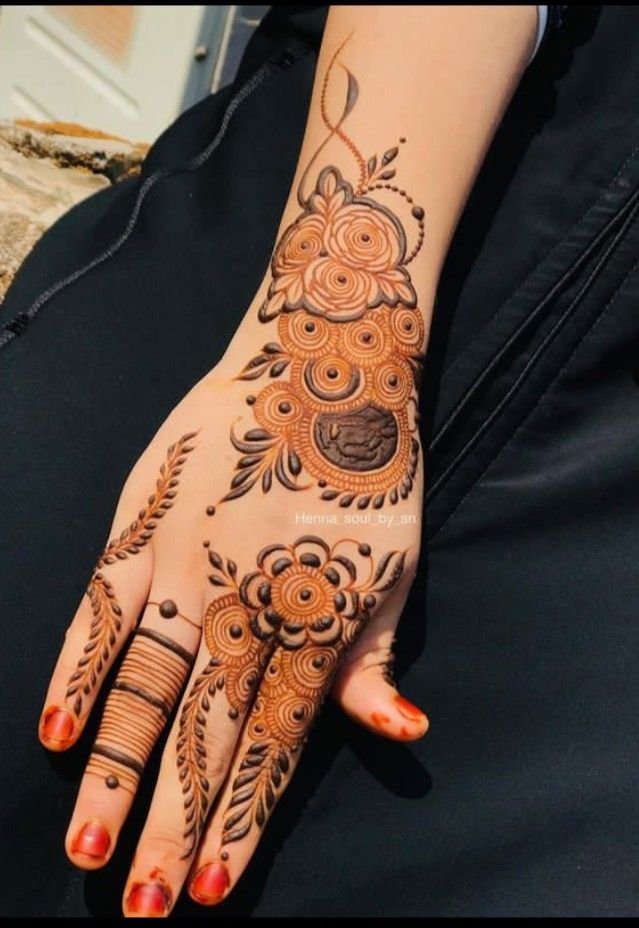 artistic mehndi back side artistic mehndi back side