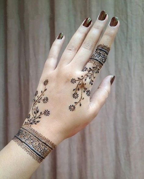 best simple mehndi photo best simple mehndi photo