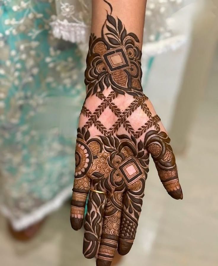 bold royal mehndi art bold royal mehndi art