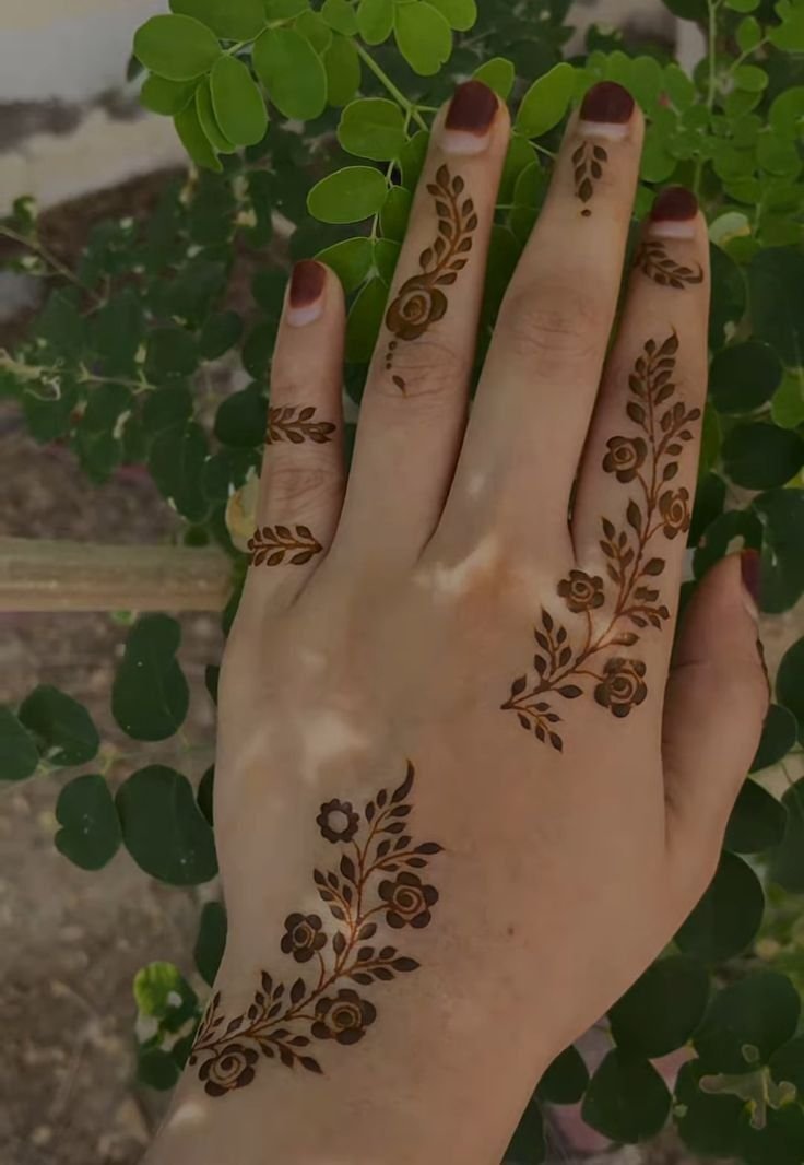 bold royal mehndi strokes bold royal mehndi strokes