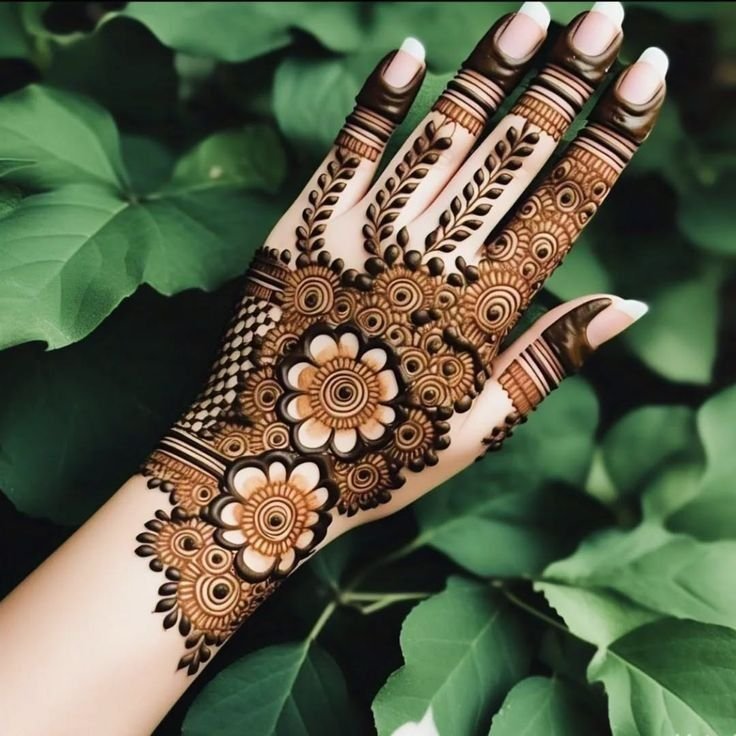 classic dulhan mehndi style classic dulhan mehndi style