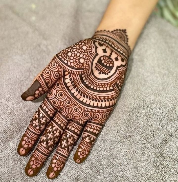 customized royal mehndi customized royal mehndi