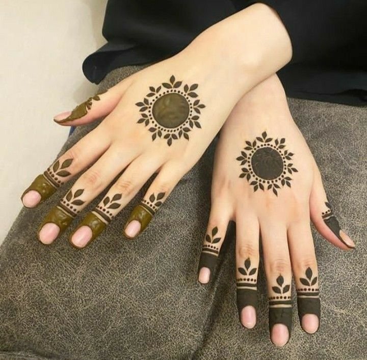 elegant center mehndi design elegant center mehndi design