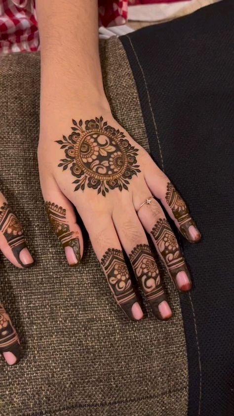 elegant mehndi design simple elegant mehndi design simple