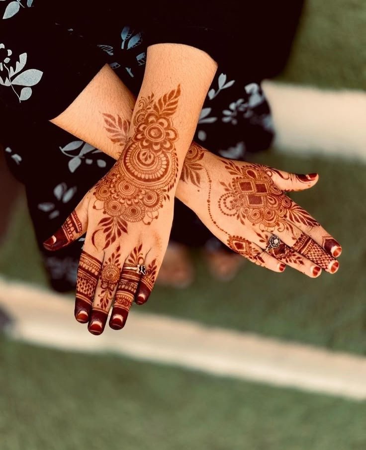 full back hand mehndi design full back hand mehndi design