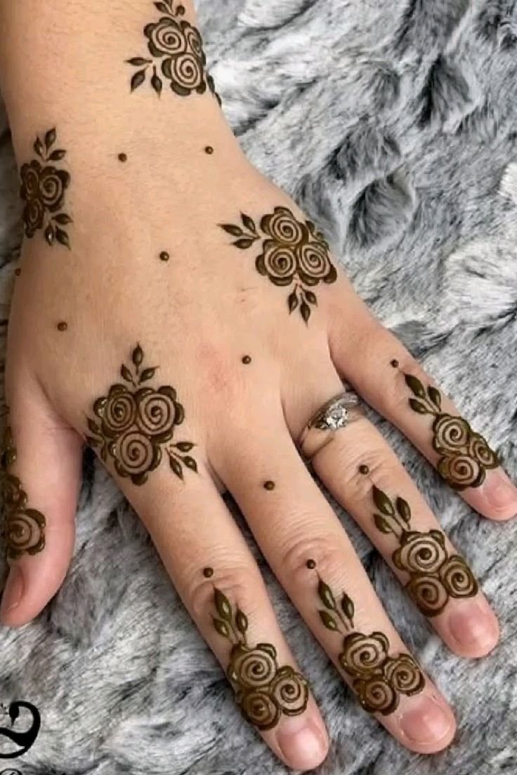 hand filled royal mehndi hand filled royal mehndi
