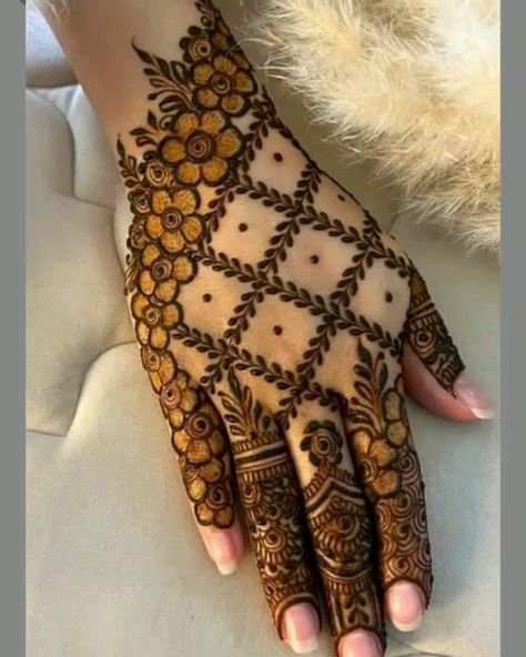 mirror image royal mehndi mirror image royal mehndi