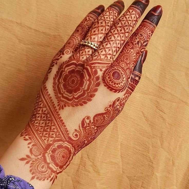 modern simple mehndi image modern simple mehndi image
