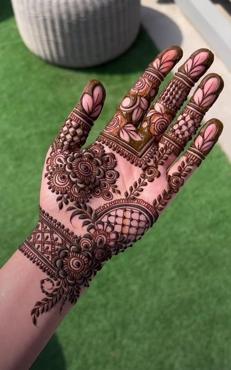 royal couple mehndi art royal couple mehndi art
