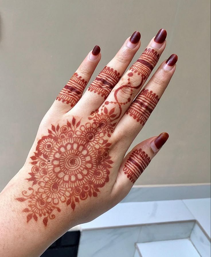 royal dulhan mehndi photo royal dulhan mehndi photo