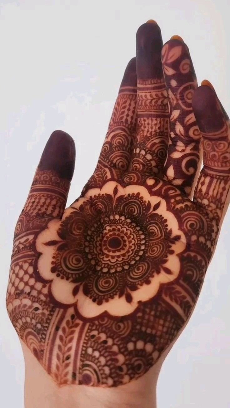 royal mehndi photoshoot ideas royal mehndi photoshoot ideas