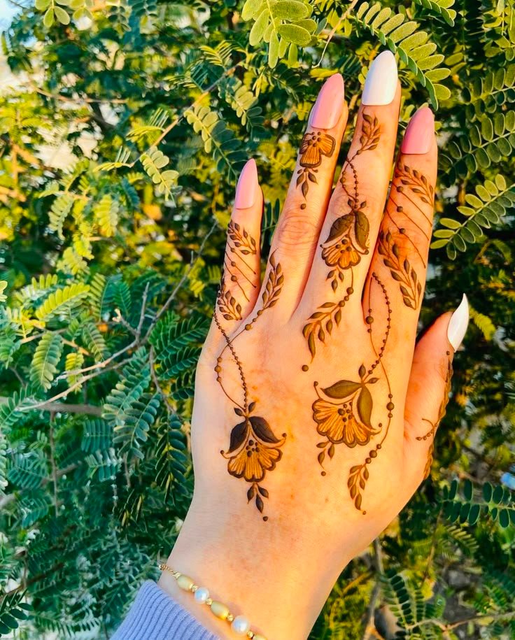 simple mehndi for wrist simple mehndi for wrist