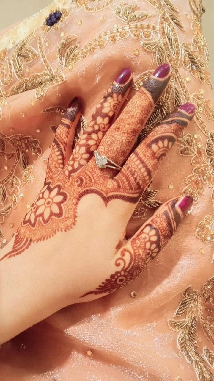 stylish back side mehndi stylish back side mehndi