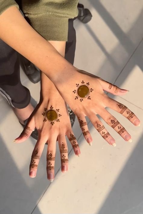 stylish gol tikki mehndi stylish gol tikki mehndi