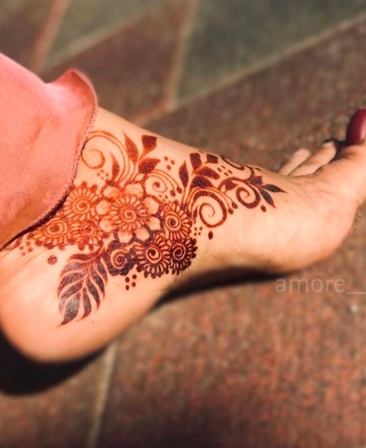 stylish leg mehndi design stylish leg mehndi design