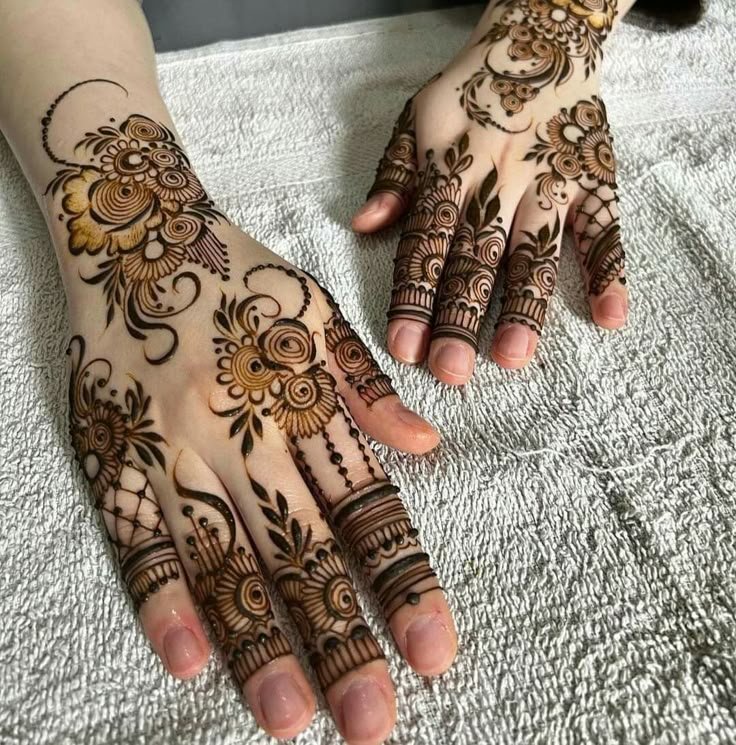 traditional back hand mehndi design traditional back hand mehndi design