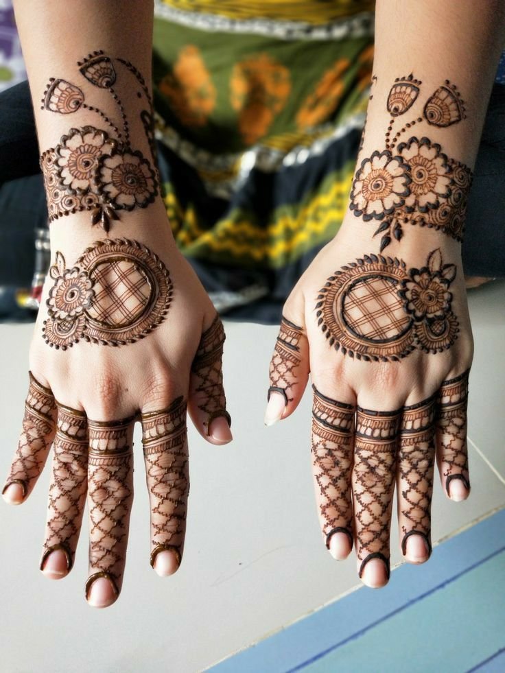 trendy trail back hand mehndi trendy trail back hand mehndi